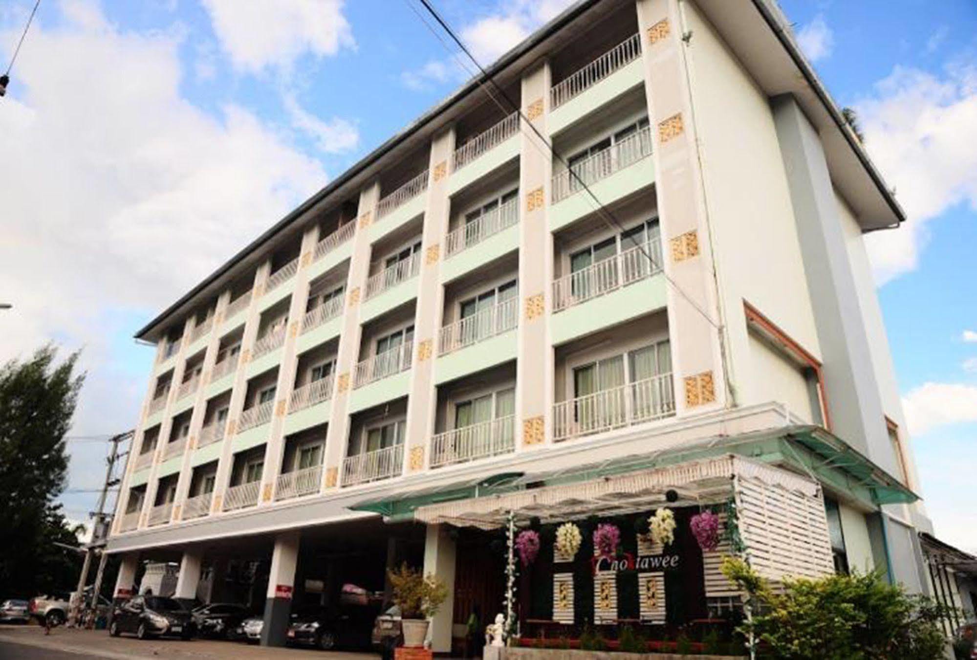 Choktawee Residence And Mansion Chiang Mai Exteriör bild